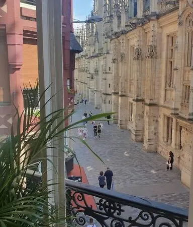 Palais De Justice